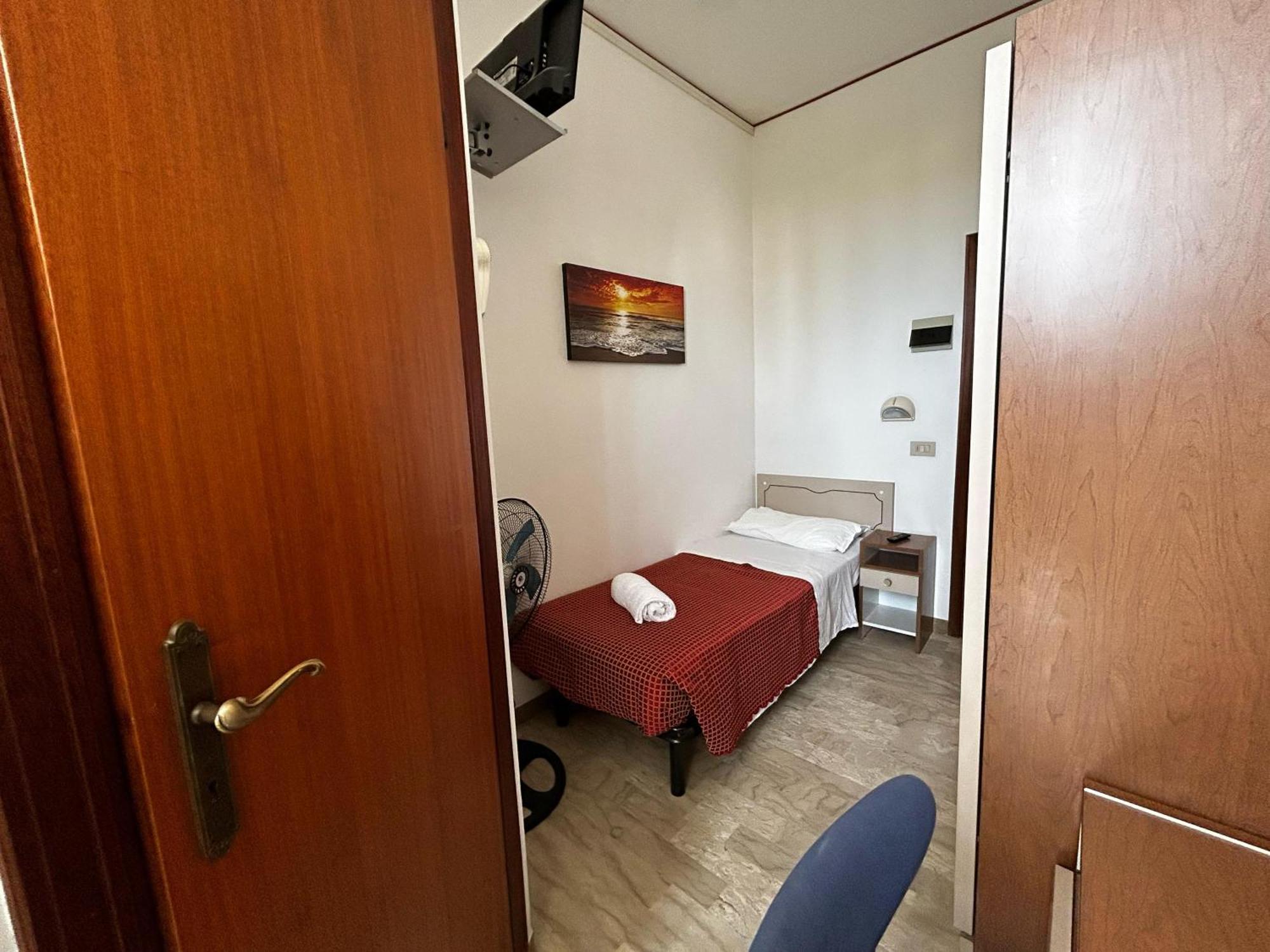 Anny Hotel Rimini Luaran gambar